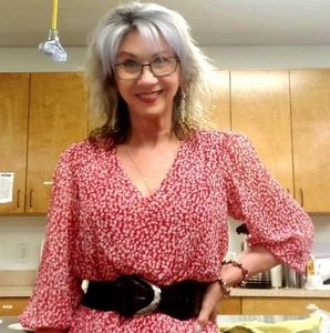 Meet your Posher, Kelli